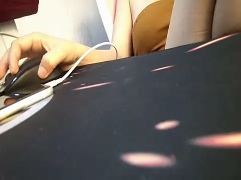 Ori-Yannie's cam snapshot