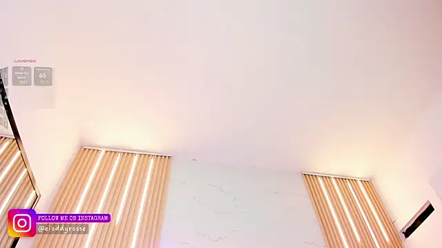 Elody_rousse's cam snapshot