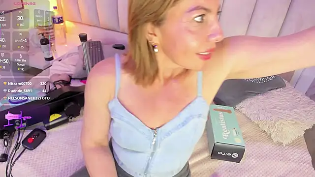 Clhoe_Johnson's cam snapshot