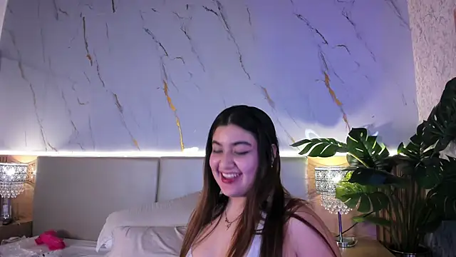 ChloeeMonroee's cam snapshot