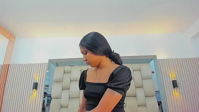 pocahontas_pow's cam snapshot