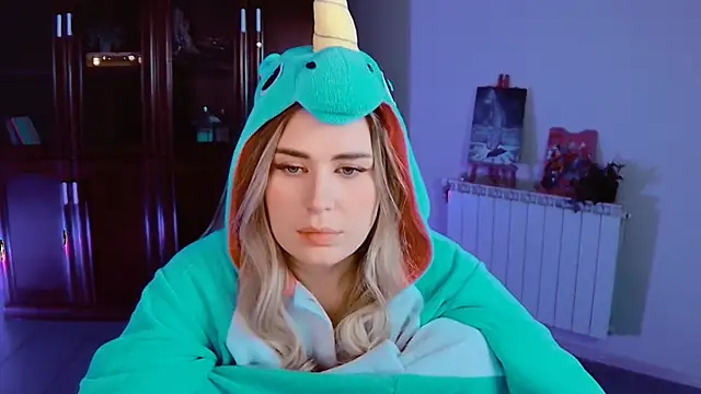 AdelLoyss's cam snapshot