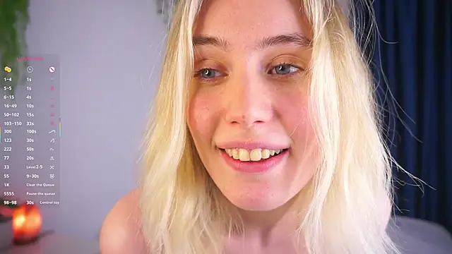 HoneyRay's cam snapshot