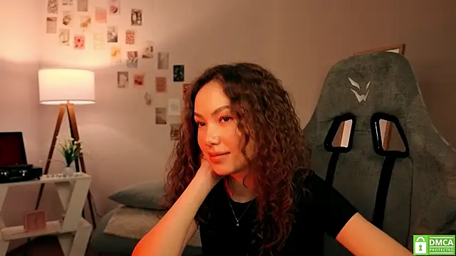 branchwithflowerss's cam snapshot