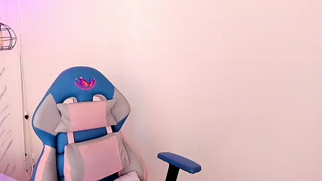 Queen_perla_'s cam snapshot