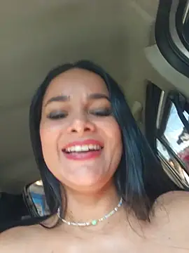 CataleyaRusso's cam snapshot