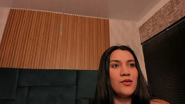 Kareena_chopra's cam snapshot