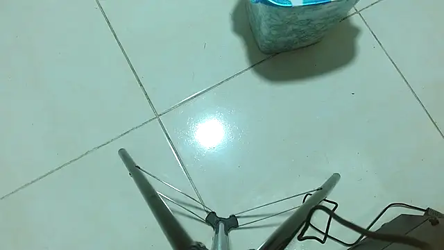 deep_hard_latin's cam snapshot