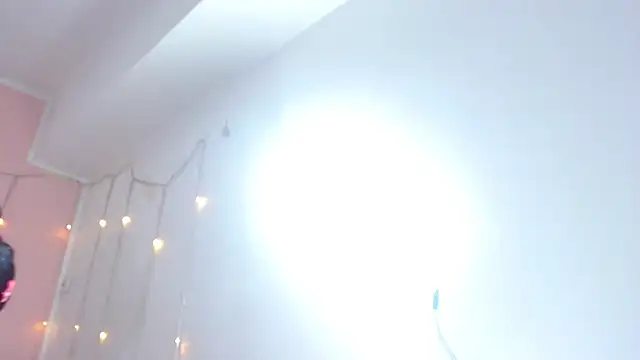 Chiara_Sweet's cam snapshot