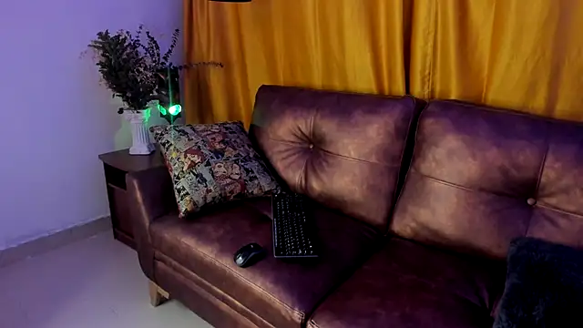 Krystal30's cam snapshot