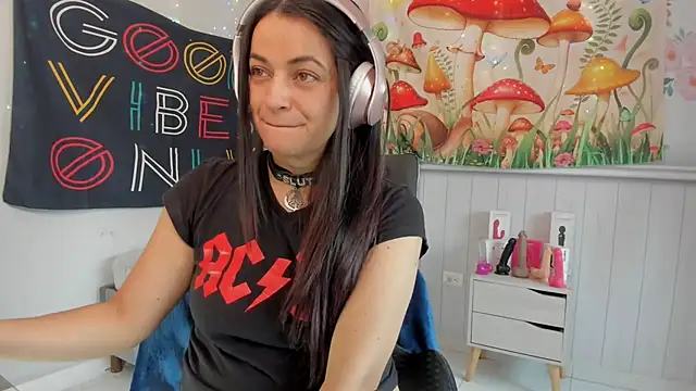 LovelyAzucena's cam snapshot