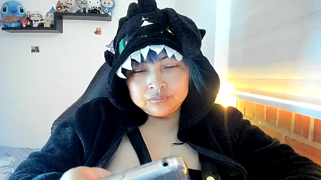 Shaddycute_'s cam snapshot