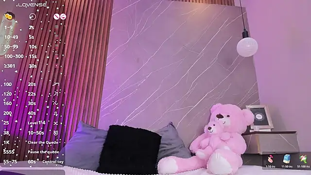 ariana_jhonson1's cam snapshot