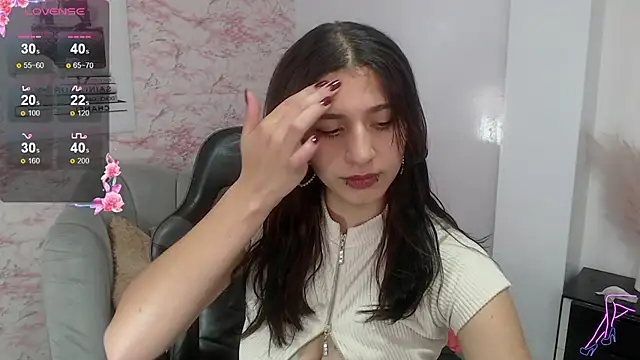 andrea_torres_t's cam snapshot