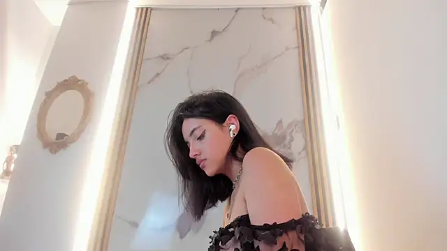 Victoriaa2_Doll's cam snapshot