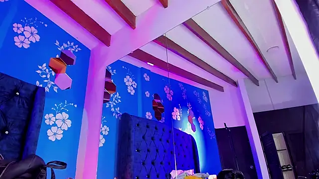 violet_smith2's cam snapshot