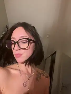 honeymalou live sex cam