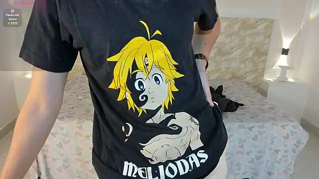 LyraFrost1's cam snapshot