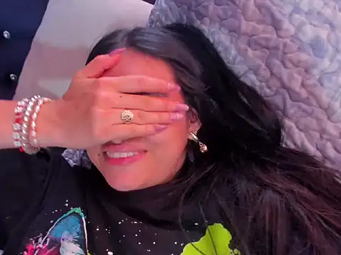 ViolettRouse's cam snapshot