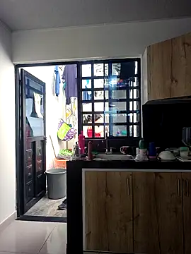 WET-KITTY92 live sex cam