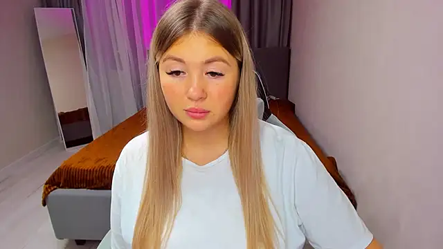 SarahWild's cam snapshot