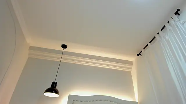 Emily_Hudson_'s cam snapshot