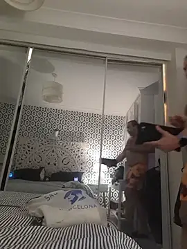 CloudyMuscleBeefy's cam snapshot