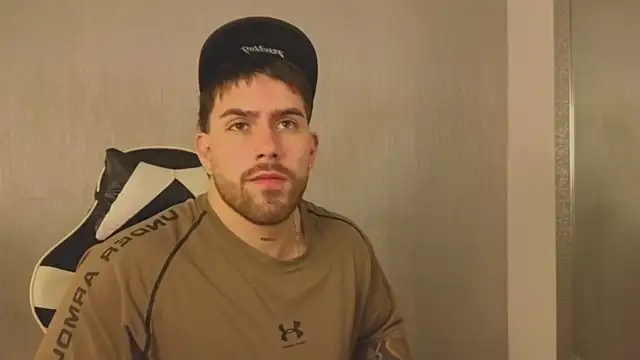 Ades_Lowe's cam snapshot