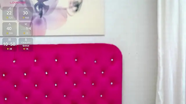 LoraDelNiro's cam snapshot