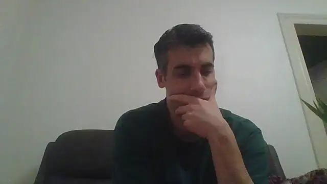 JulioIsHere4you live sex cam