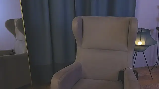 too_sexxxy's cam snapshot