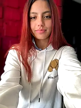 Emily-teen's cam snapshot