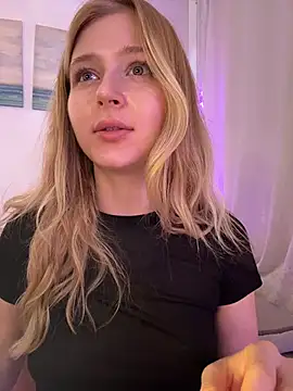 LunaRase live sex cam