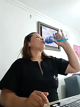 _SOFI-09's cam snapshot