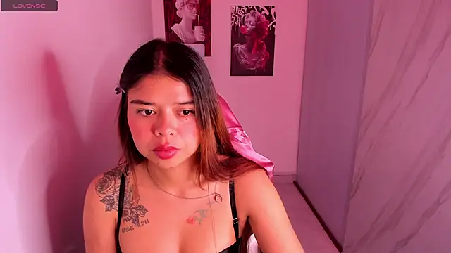 lilith_perez05's cam snapshot