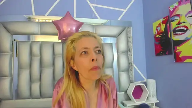 sophia_ny's cam snapshot