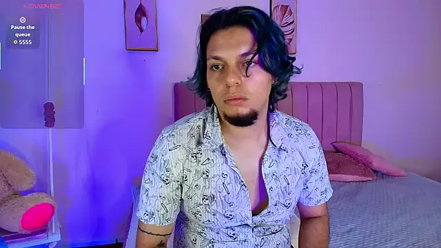 Laia_and_Damian's cam snapshot