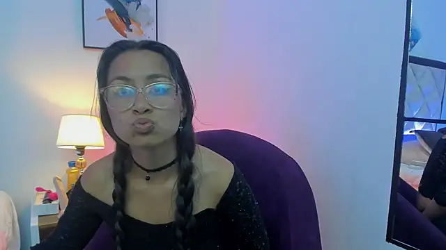 bravepetunia's cam snapshot