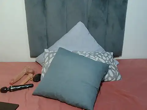 GorillaGripCunt77's cam snapshot