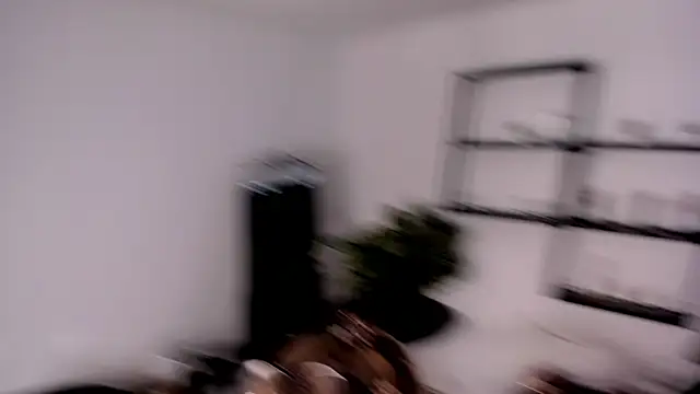 issa_soto_'s cam snapshot