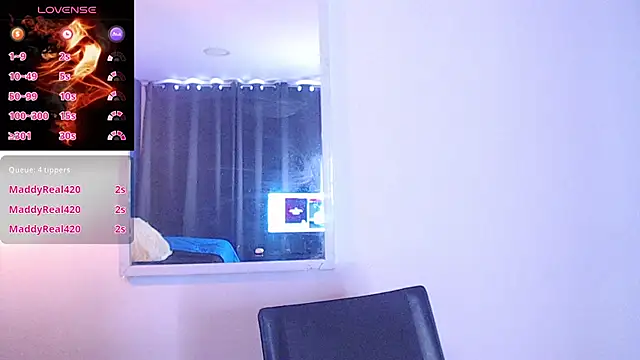 sasi_luna's cam snapshot