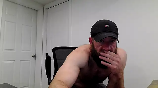 clarkefitness's cam snapshot