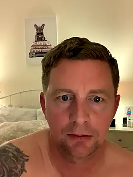 Crusher19830 live sex cam