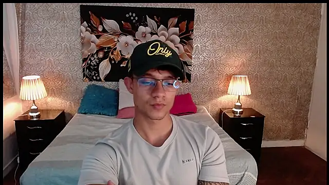 mike_wills3's cam snapshot