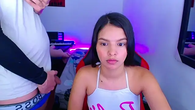 jessi_and_boy live sex cam