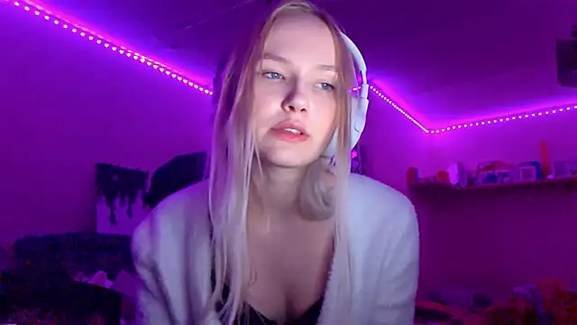 KarinRobertson's cam snapshot