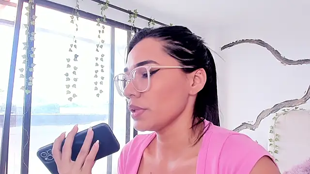 katemooss_'s cam snapshot