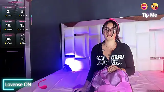 Britaniy_x's cam snapshot