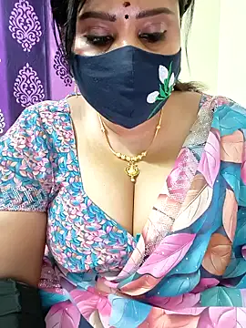 Queenflowerr's cam snapshot