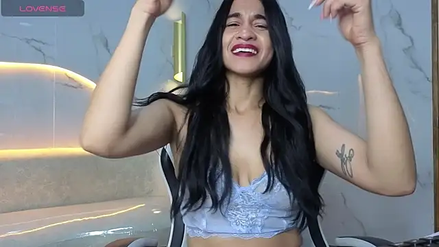 Maia_Tx's cam snapshot